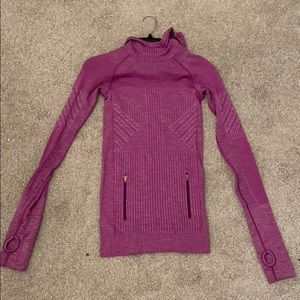 Magenta Lululemon hooded pullover with pockets